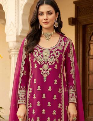 women ethnic motifs embroidered regular kurta with trousers & with dupatta 2
