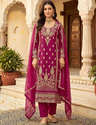 women ethnic motifs embroidered regular kurta with trousers & with dupatta 6