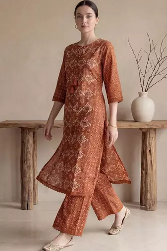women ethnic motifs printed regular cotton kurta with palazzos