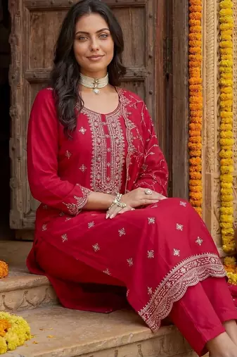 women ethnic motifs embroidered regular thread work kurta with trousers & with dupatta