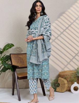 women ethnic motifs printed regular cotton kurta with trousers & with dupatta 6