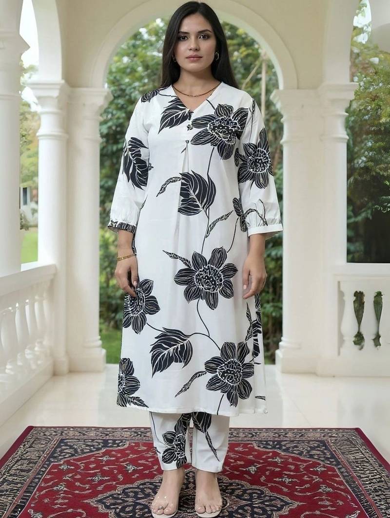 women floral printed regular kurta with trousers