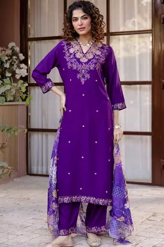 women ethnic motifs embroidered regular thread work kurta with trousers & with dupatta