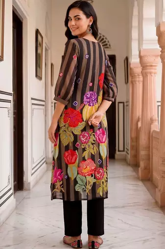 women floral printed regular cotton kurta with trousers