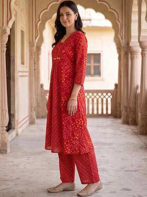 women ethnic motifs printed empire cotton kurta with trousers 3