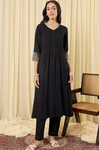 women ethnic motifs pleated thread work kurta with trousers & with dupatta