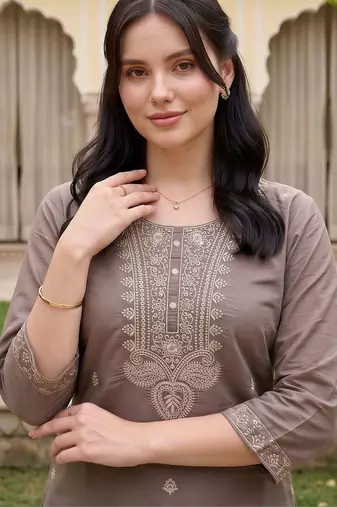 women ethnic motifs embroidered regular thread work kurta with trousers & with dupatta