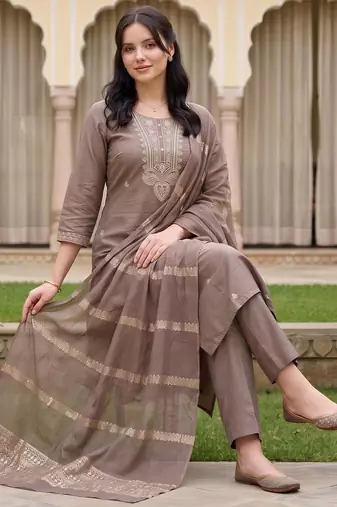 women ethnic motifs embroidered regular thread work kurta with trousers & with dupatta