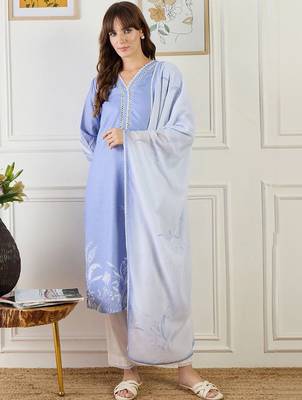 women floral printed regular linen kurta with trousers & with dupatta 4