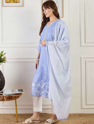 women floral printed regular linen kurta with trousers & with dupatta 7