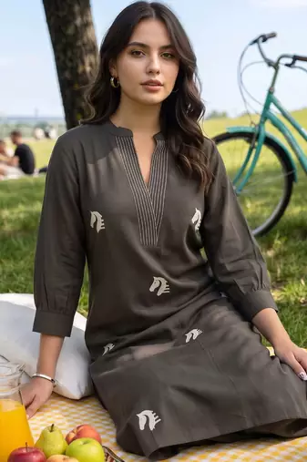 women ethnic embroidered regular thread work cotton kurta with trousers