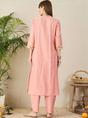 women ethnic motifs embroidered regular thread work kurta with trousers 7
