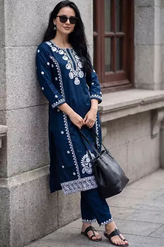 women ethnic motifs embroidered regular thread work kurta with trousers