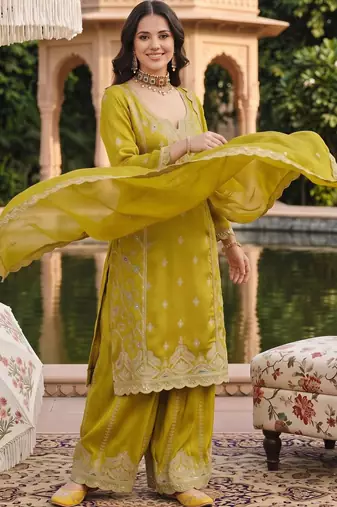 women ethnic motifs embroidered regular thread work kurta with sharara & with dupatta