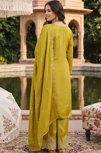 women ethnic motifs embroidered regular thread work kurta with sharara & with dupatta