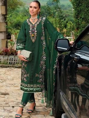 women ethnic motifs embroidered regular thread work kurta with trousers & with dupatta 3