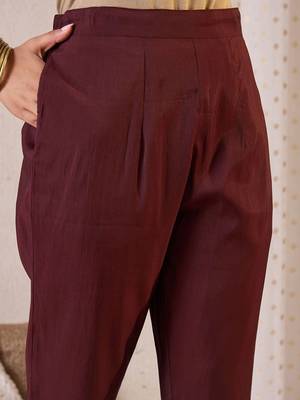 women floral printed regular thread work chanderi silk kurta with trousers & with dupatta 2