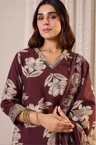 women floral printed regular thread work chanderi silk kurta with trousers & with dupatta
