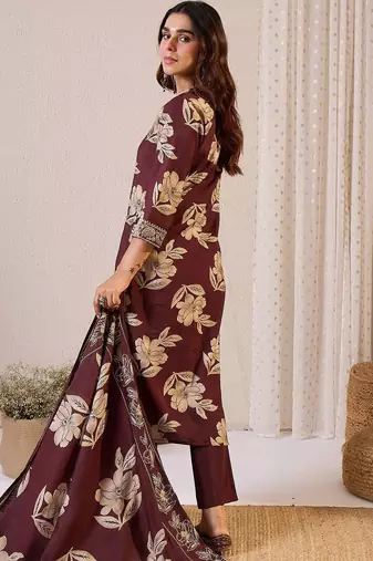 women floral printed regular thread work chanderi silk kurta with trousers & with dupatta