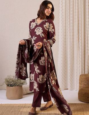women floral printed regular thread work chanderi silk kurta with trousers & with dupatta 7