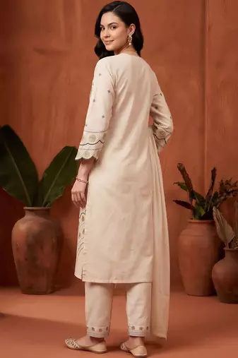 women ethnic motifs embroidered regular thread work cotton kurta with trousers & with dupatta