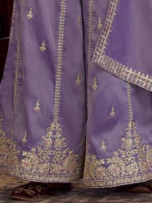 women ethnic motifs embroidered regular kurta with palazzos & with dupatta 2