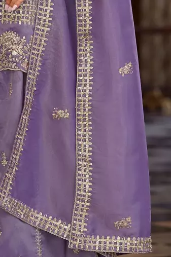 women ethnic motifs embroidered regular kurta with palazzos & with dupatta