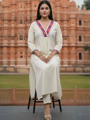 women ethnic motifs embroidered regular thread work liva kurta with trousers 2
