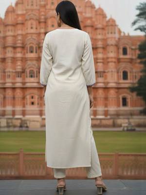 women ethnic motifs embroidered regular thread work liva kurta with trousers 4