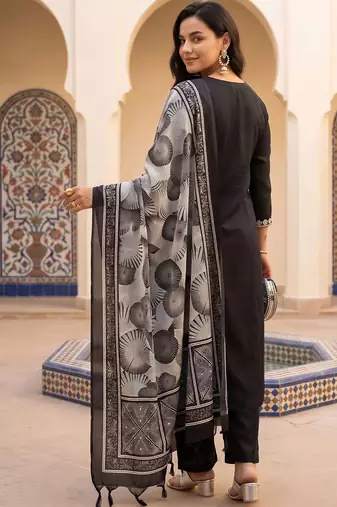 women ethnic motifs embroidered regular thread work kurta with trousers & with dupatta