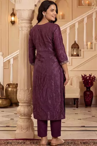 women ethnic motifs embroidered regular thread work kurta with trousers