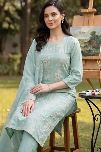 women ethnic motifs embroidered regular thread work kurta with trousers & with dupatta
