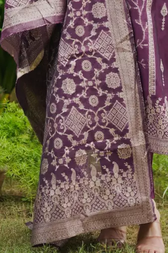 women ethnic motifs regular kurta with trousers & with dupatta
