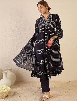 women printed empire cotton kurta with trousers & with dupatta 4