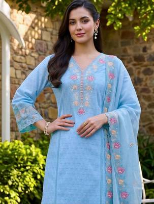 women ethnic motifs embroidered regular thread work cotton kurta with trousers & with dupatta 2