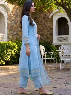 women ethnic motifs embroidered regular thread work cotton kurta with trousers & with dupatta 3