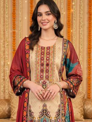 women ethnic motifs printed regular kurta with trousers & with dupatta 2