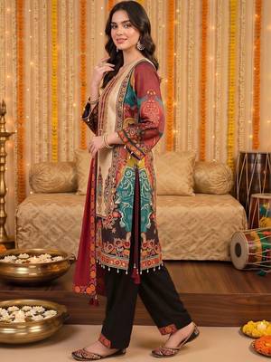 women ethnic motifs printed regular kurta with trousers & with dupatta 3