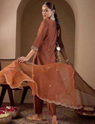 women ethnic motifs embroidered regular thread work liva kurta with trousers & with dupatta 4