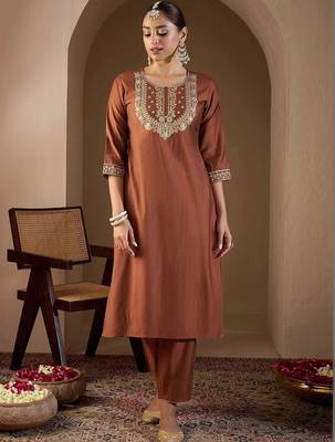 women ethnic motifs embroidered regular thread work liva kurta with trousers & with dupatta 7