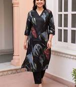 women printed regular kurta with trousers