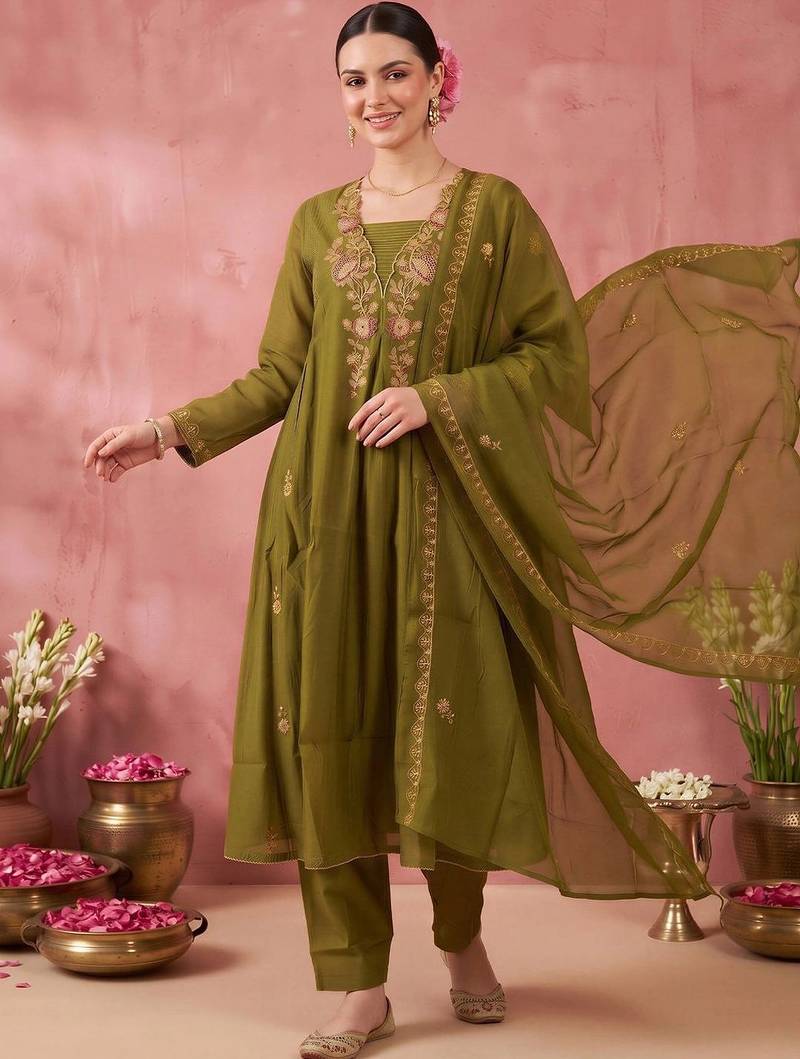 women ethnic motifs embroidered empire thread work kurta with trousers & with dupatta
