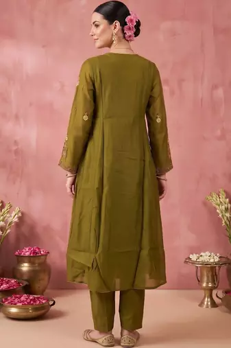 women ethnic motifs embroidered empire thread work kurta with trousers & with dupatta