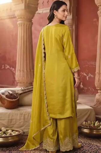 women ethnic motifs embroidered regular sequinned kurta with sharara & with dupatta