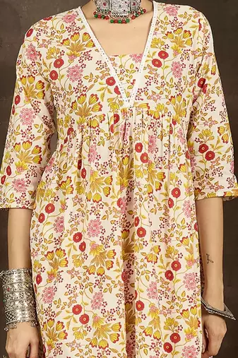 women floral printed empire cotton kurta with trousers & with dupatta