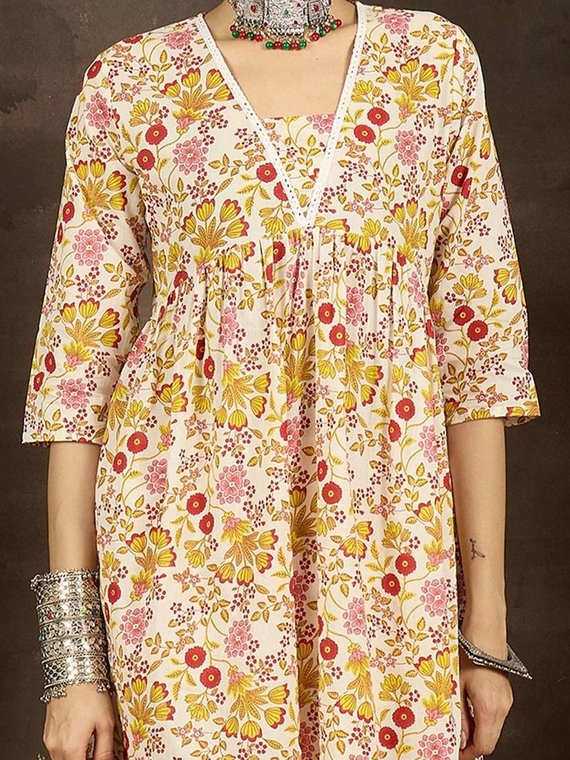 women floral printed empire cotton kurta with trousers & with dupatta