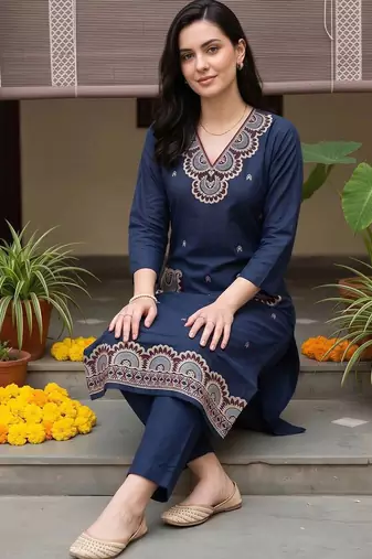 women ethnic motifs embroidered regular thread work cotton kurta with trousers