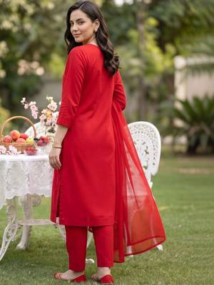 women embroidered regular thread work cotton kurta with trousers & with dupatta 4