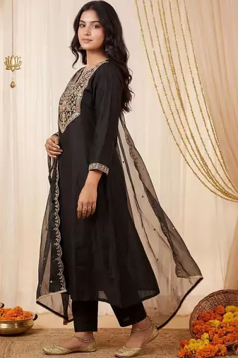 women ethnic motifs embroidered regular thread work kurta with trousers & with dupatta