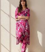 women floral printed regular cotton kurta with trousers